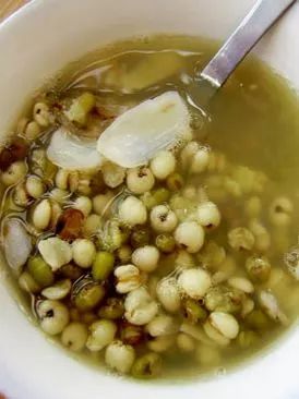 阿胶百合薏米绿豆粥与孝圣宪皇后