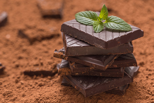 哺乳期可以吃巧克力吗