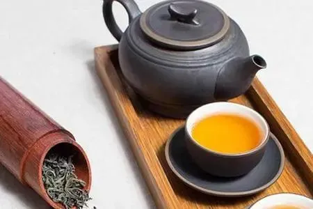 普洱茶的功效与禁忌，喝普洱茶也是要注意的，需谨慎