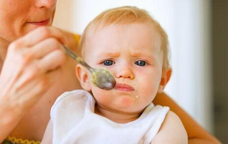 脾胃虚弱的宝宝，冬季这4类食物最好少吃，可能会导致孩子积食