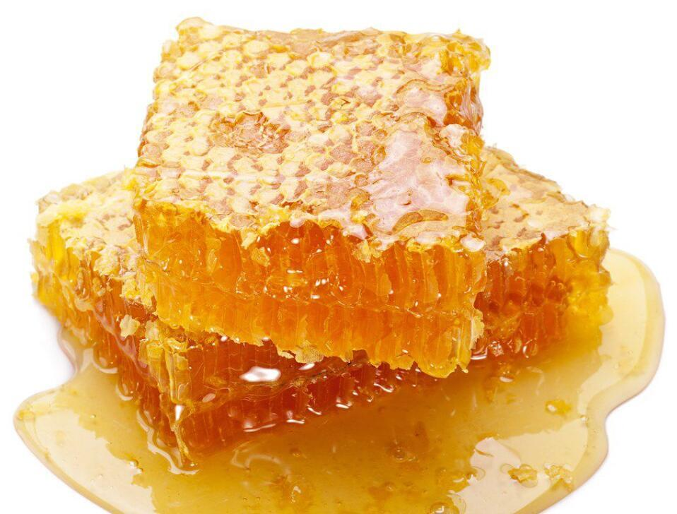 新巢蜜的功效与作用，蜂巢的作用与功效吃法