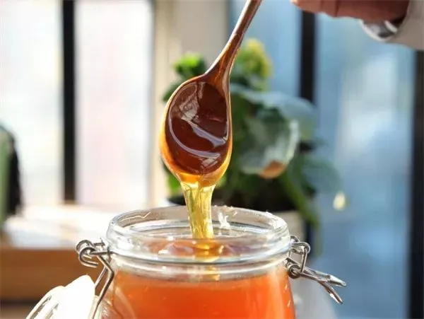 阿胶可以和蜂蜜一起吃吗?阿胶能加蜂蜜吗?